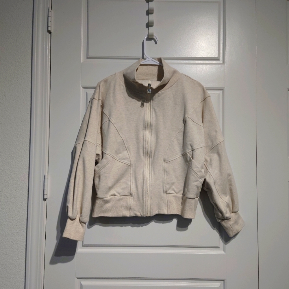 Varley Discontinued Cortland Jacket - Picture 7 of 11